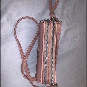 Crossbody purse